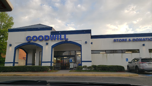 Thrift Store «Goodwill of North Georgia: Snellville Store and Donation Center», reviews and photos, 2340 Ronald Reagan Pkwy, Snellville, GA 30078, USA