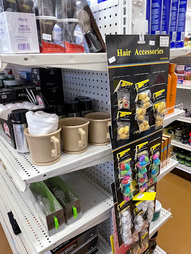 Shopping Mall «Green Acres Shopping Village», reviews and photos, 1719 Troup Hwy, Tyler, TX 75701, USA