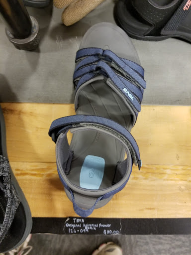 Camping Store «REI», reviews and photos, 400 El Paseo de Saratoga, San Jose, CA 95130, USA