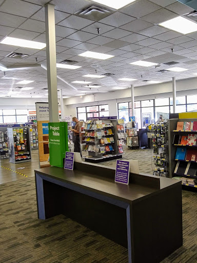 Print Shop «FedEx Office Print & Ship Center», reviews and photos, 10201 University Ave, Clive, IA 50325, USA