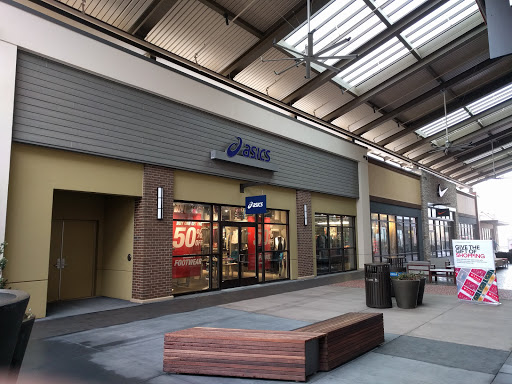 Clarksburg Premium Outlets