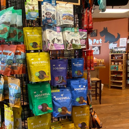 Pet Supply Store «EarthWise Pet Supply», reviews and photos, 11328 Montgomery Rd, Cincinnati, OH 45249, USA