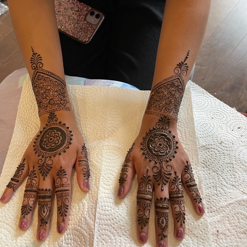 Nails and henna