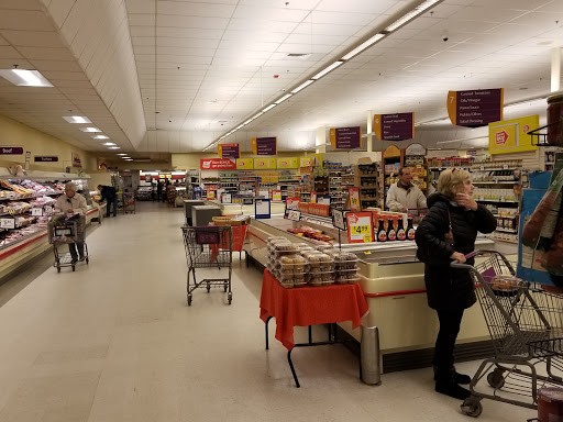 Grocery Store «Super Stop & Shop», reviews and photos, 1391 Main St, Willimantic, CT 06226, USA