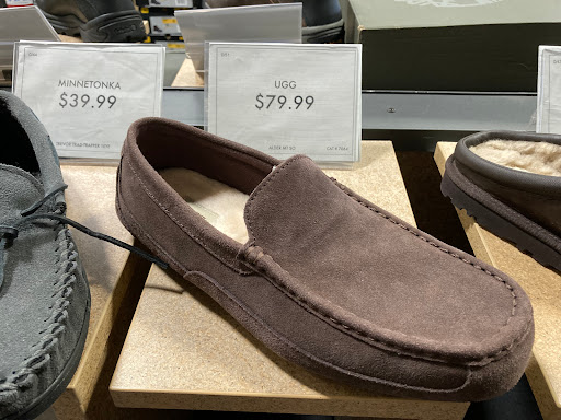 Shoe Store «DSW Designer Shoe Warehouse», reviews and photos, 43713 W Oaks Dr, Novi, MI 48377, USA