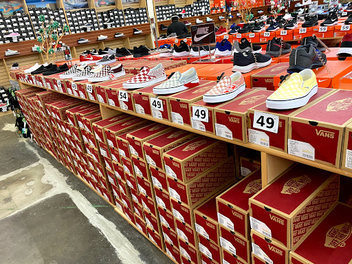 Shoe Store «Shoe City», reviews and photos, 4170 E Willow St, Long Beach, CA 90815, USA