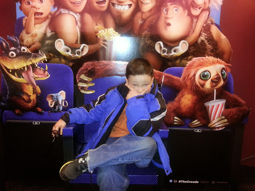 Movie Theater «Regal Cinemas Quaker Crossing 18», reviews and photos, 3450 Amelia Drive, Orchard Park, NY 14127, USA