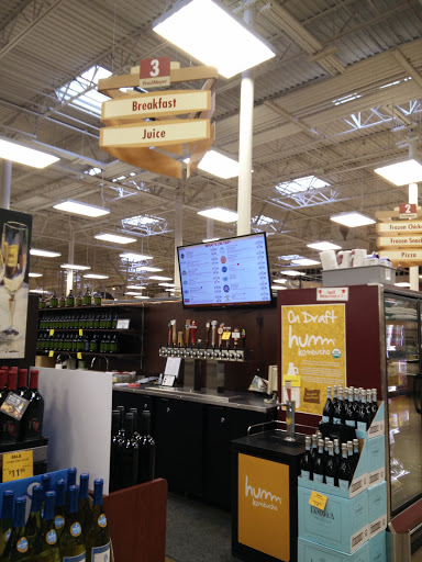 Grocery Store «Fred Meyer», reviews and photos, 22075 NW Imbrie Dr, Hillsboro, OR 97124, USA