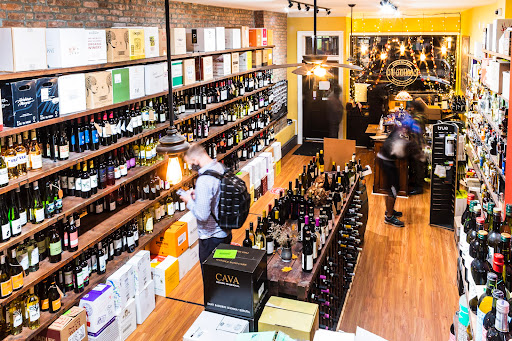 Wine Store «Bottoms Up Wine & Spirits», reviews and photos, 731 Franklin Ave, Brooklyn, NY 11238, USA