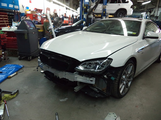 Car Inspection Station «Petrone Automotive Inc.», reviews and photos, 19017 Station Rd, Flushing, NY 11358, USA