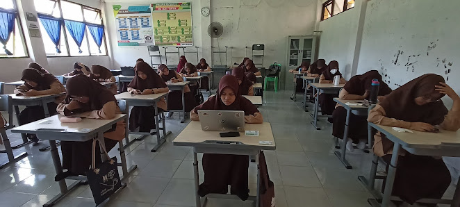 Peserta didik - SMA Sains Tahfizh Islamic Center Siak