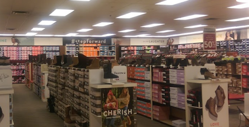 Shoe Store «Famous Footwear», reviews and photos, 1600 N 19th Ave, Bozeman, MT 59718, USA