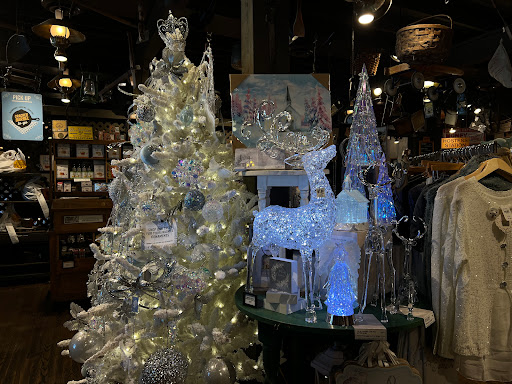 American Restaurant «Cracker Barrel Old Country Store», reviews and photos, 4680 Lenoir Ave, Jacksonville, FL 32216, USA