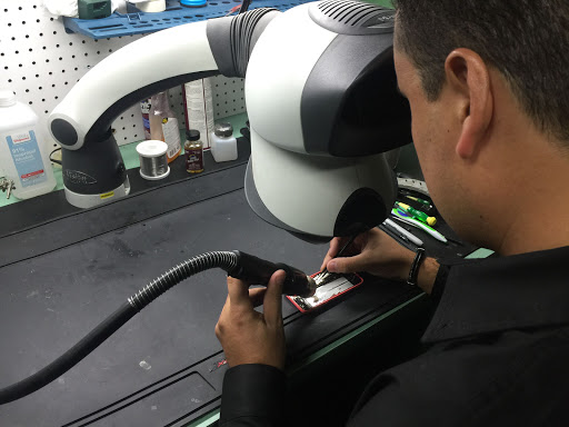 Cell Phone Store «Cell Phone Repair - Simple Mobile 24/7 Wireless, LLC», reviews and photos, 491 Hialeah Dr #1, Hialeah, FL 33010, USA