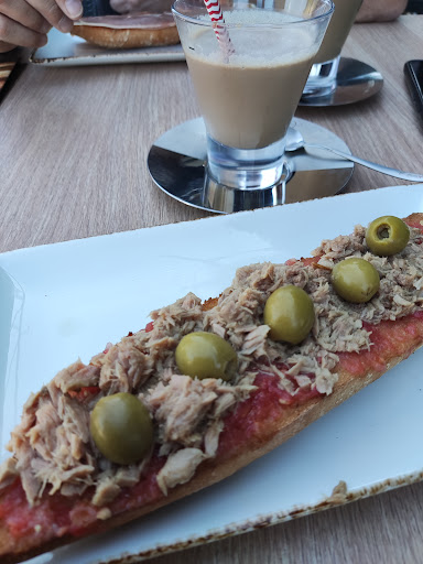 Nucía Café - Passeig Pla de Garaita, 3, 03530 La Nucia, Alicante, España