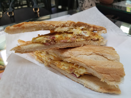 Latin American Restaurant «La Familia Latin Hot Food & Grocery», reviews and photos, 120 E Brandon Blvd, Brandon, FL 33511, USA