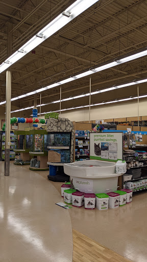 Pet Supply Store «Petco Animal Supplies», reviews and photos, 10315 E Shelby Dr, Collierville, TN 38017, USA