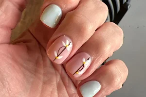 Sparkling Nails image