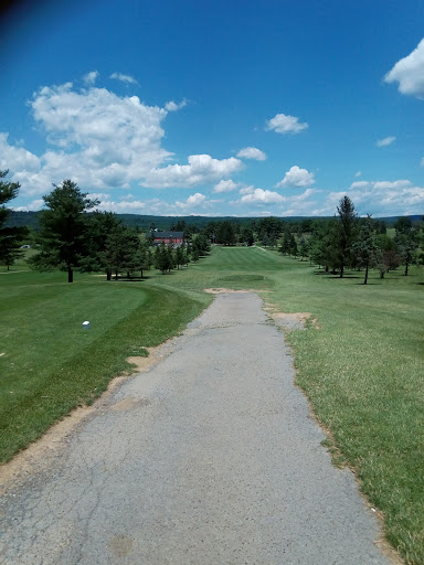 Golf Course «Blue Mountain Golf Course», reviews and photos, 628 Blue Mountain Rd, Fredericksburg, PA 17026, USA