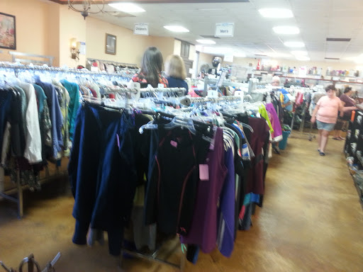 Thrift Store «The HOPE Chest Thrift Store/Boutique», reviews and photos, 1802 W Broadway St, Oviedo, FL 32765, USA