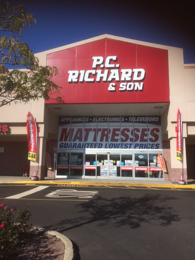 Appliance Store «P.C. Richard & Son», reviews and photos, 136-03 20th Ave, College Point, NY 11356, USA