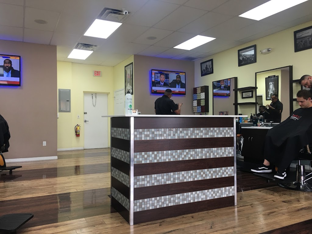 Roy's Barbershop 34986