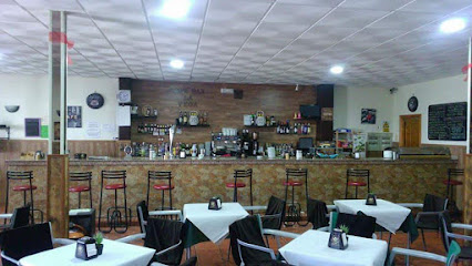 Cafe bar la vega - C. Vega, 06490 Puebla de la Calzada, Badajoz, Spain