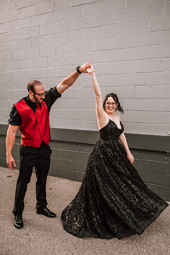 Bridal Shop «Youngs Bridal Alterations», reviews and photos, 101 E Alex Bell Rd #146, Dayton, OH 45459, USA