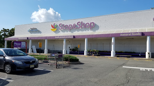 Grocery Store «Super Stop & Shop», reviews and photos, 20 Washington Ave, Dumont, NJ 07628, USA