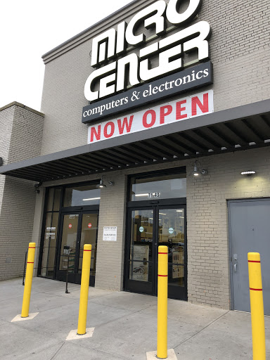 Micro Center, 655 Merrick Ave, Westbury, NY 11590, USA, 
