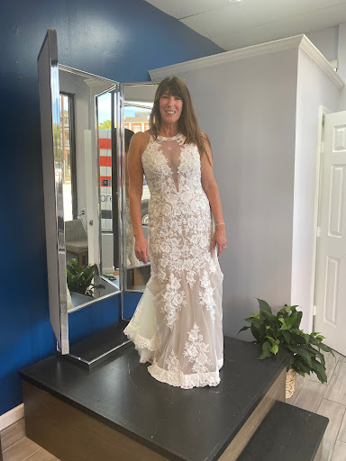 Dry Cleaner «Heights Cleaners & Tailoring», reviews and photos, 2117 Chenevert St, Houston, TX 77003, USA