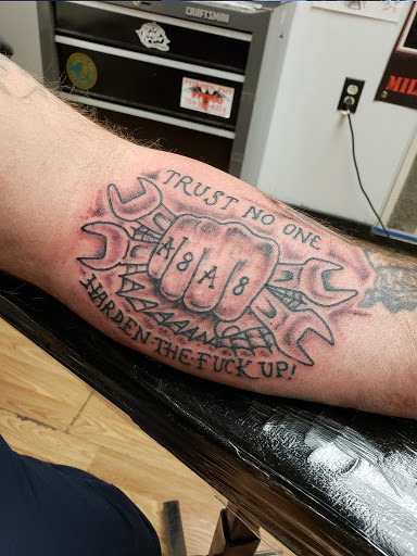 Tattoo Shop «Patriotic Pain Tattoo & Body Piercing», reviews and photos, 5658 William Penn Hwy, Murrysville, PA 15668, USA
