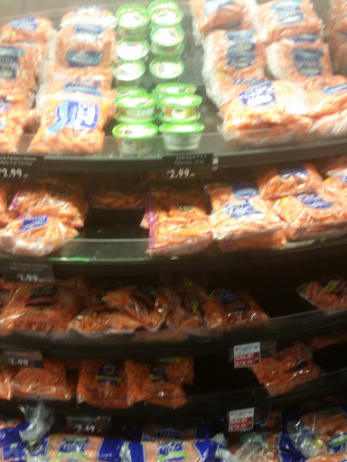 Supermarket «Giant Eagle Supermarket», reviews and photos, 1029 W View Park Dr, West View, PA 15229, USA