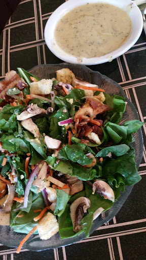 American Restaurant «D & R Depot», reviews and photos, 63 Lake St, Le Roy, NY 14482, USA