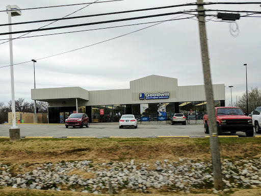 Thrift Store «Goodwill Store», reviews and photos, 1602 W McClain Ave, Scottsburg, IN 47170, USA