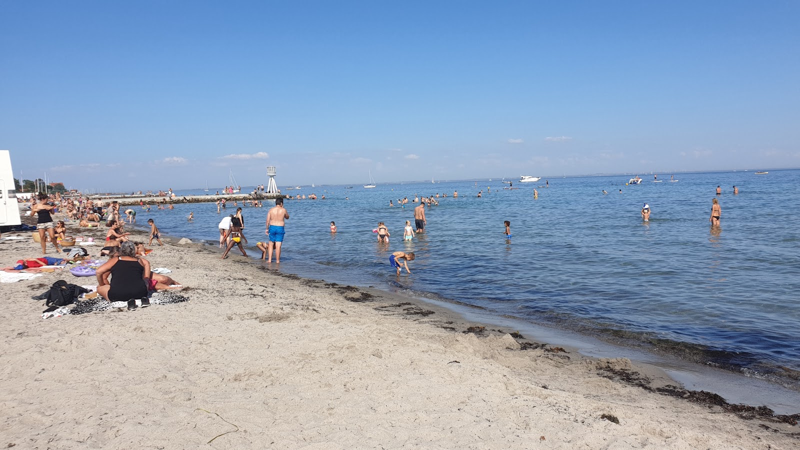 Foto di Bellevue Beach con spiaggia spaziosa