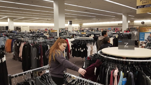 Department Store «Nordstrom Rack Woodfield», reviews and photos, 1520 E Golf Rd, Schaumburg, IL 60173, USA