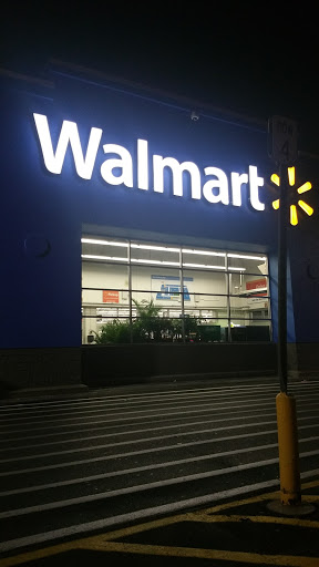 Shopping Mall «Berkshire Shopping Center», reviews and photos, 67 Newtown Rd, Danbury, CT 06810, USA