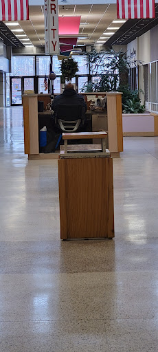 Shopping Mall «Sun-Vet Mall», reviews and photos, 5801 Sunrise Hwy, Holbrook, NY 11741, USA