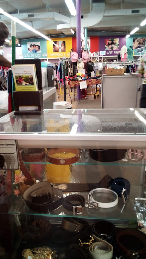 Thrift Store «Casa De Los Ninos Thrift Store», reviews and photos, 1302 E Prince Rd, Tucson, AZ 85719, USA