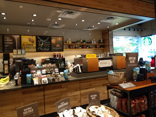 Shopping Mall «Clarksburg Premium Outlets», reviews and photos, 22705 Clarksburg Rd, Clarksburg, MD 20871, USA