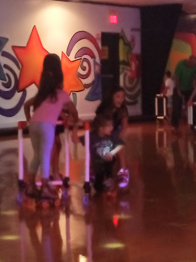Roller Skating Rink «Carousel Family Fun Center - Whitman», reviews and photos, 1055 Auburn St, Whitman, MA 02382, USA