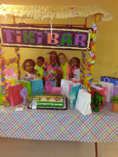 Community Center «Kirkwood Community Center», reviews and photos, 111 S Geyer Rd, Kirkwood, MO 63122, USA