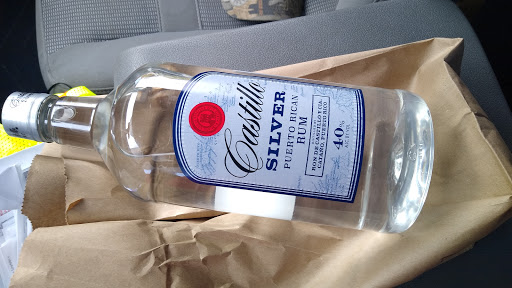 Liquor Store «Lloyd Center Liquor Store», reviews and photos, 1621 NE 9th Ave, Portland, OR 97232, USA