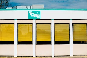 Ton's Drive In image