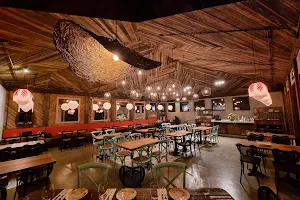 La Vinoteca Puerto Varas - Restaurant y Tienda de Vinos image