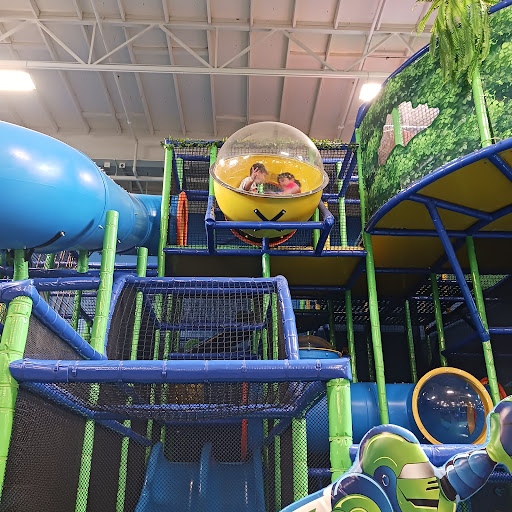 Shopping Mall «Country Club Plaza», reviews and photos, 2310 Watt Ave, Sacramento, CA 95825, USA