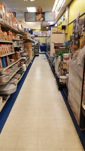 Supermarket «Quadro Supermarket», reviews and photos, 8401 N Armenia Ave, Tampa, FL 33604, USA