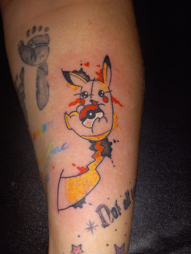Explore meaningful family tattoo ideas, creative tattoo ideas in Kewanee, available at Splat Ink tattoos and piercings