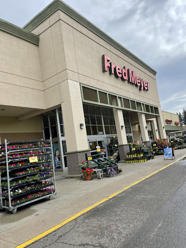 Grocery Store «Fred Meyer», reviews and photos, 555 Trosper Rd SW, Tumwater, WA 98512, USA